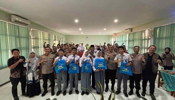 Polresta Cilacap Bekali Pelajar SMAN 1 Kroya Cegah Hoaks AI