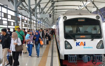 KA Srilelawangsa Tertemper Kendaraan di Perlintasan Resmi Terjaga Binjai, Perjalanan Kereta Tetap Aman