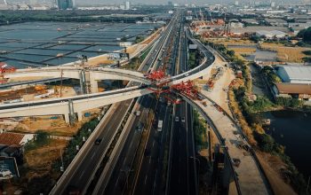 PTPP Progreskan Pembangunan Tol Kataraja Seksi 1 hingga 94,9%, Uji Pembebanan Jembatan Ramp 1 Tuntas