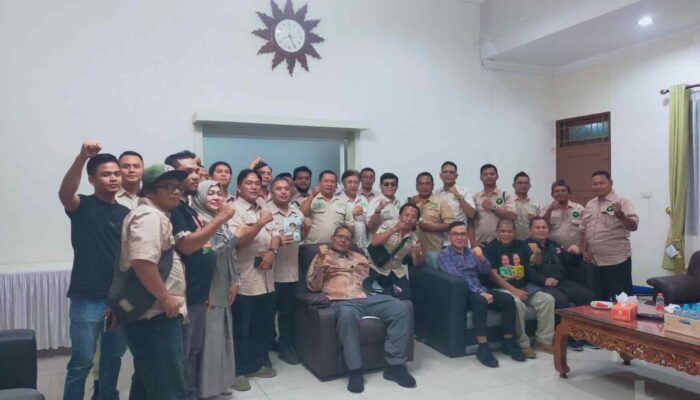 Bupati Dairi Vickner Sinaga Ajak Forwaka Kawal Pembangunan, Kritik Pers Jadi Masukan Pemerintah