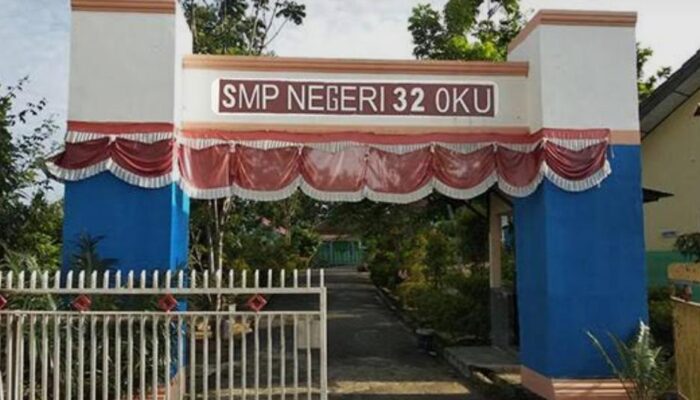 SMPN 32 OKU Akui Temuan Ulat Pada Makanan MBG! Ratusan Ompreng Jadi Sorotan, Higienitas Dipertanyakan