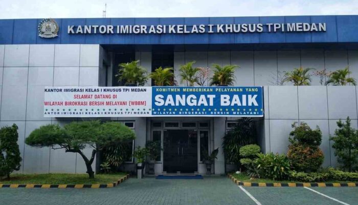 Kakan Imigrasi Kelas 1 Khusus TPI Medan Dituding Terima Fee Pengurusan Paspor Ratusan Juta