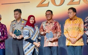 Pemko Medan Raih Penghargaan Achievement Person KI Sumut Award 2026