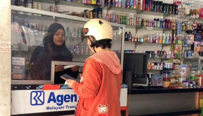 Sri Asih, Perempuan Tangguh di Balik Layanan AgenBRILink, Permudah Transaksi Warga Kutoarjo
